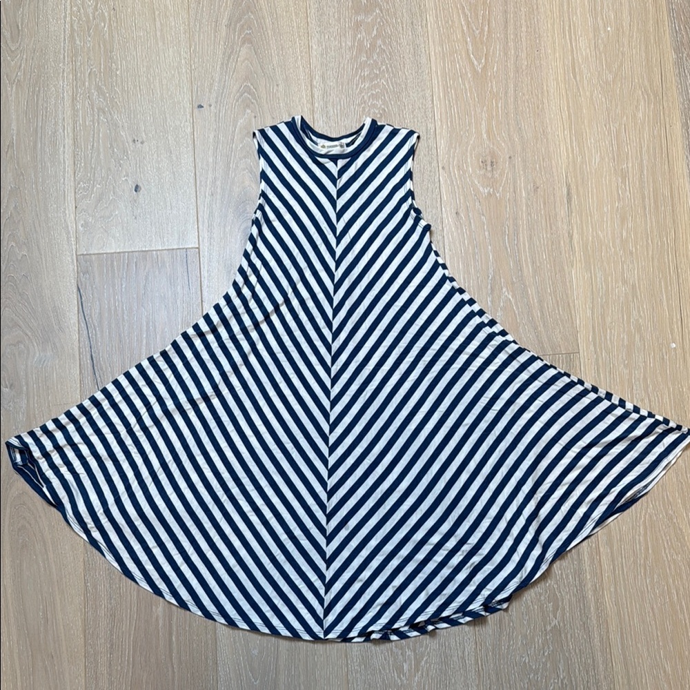 Tucker + Tate Navy and White Striped dress 7/8 yo
